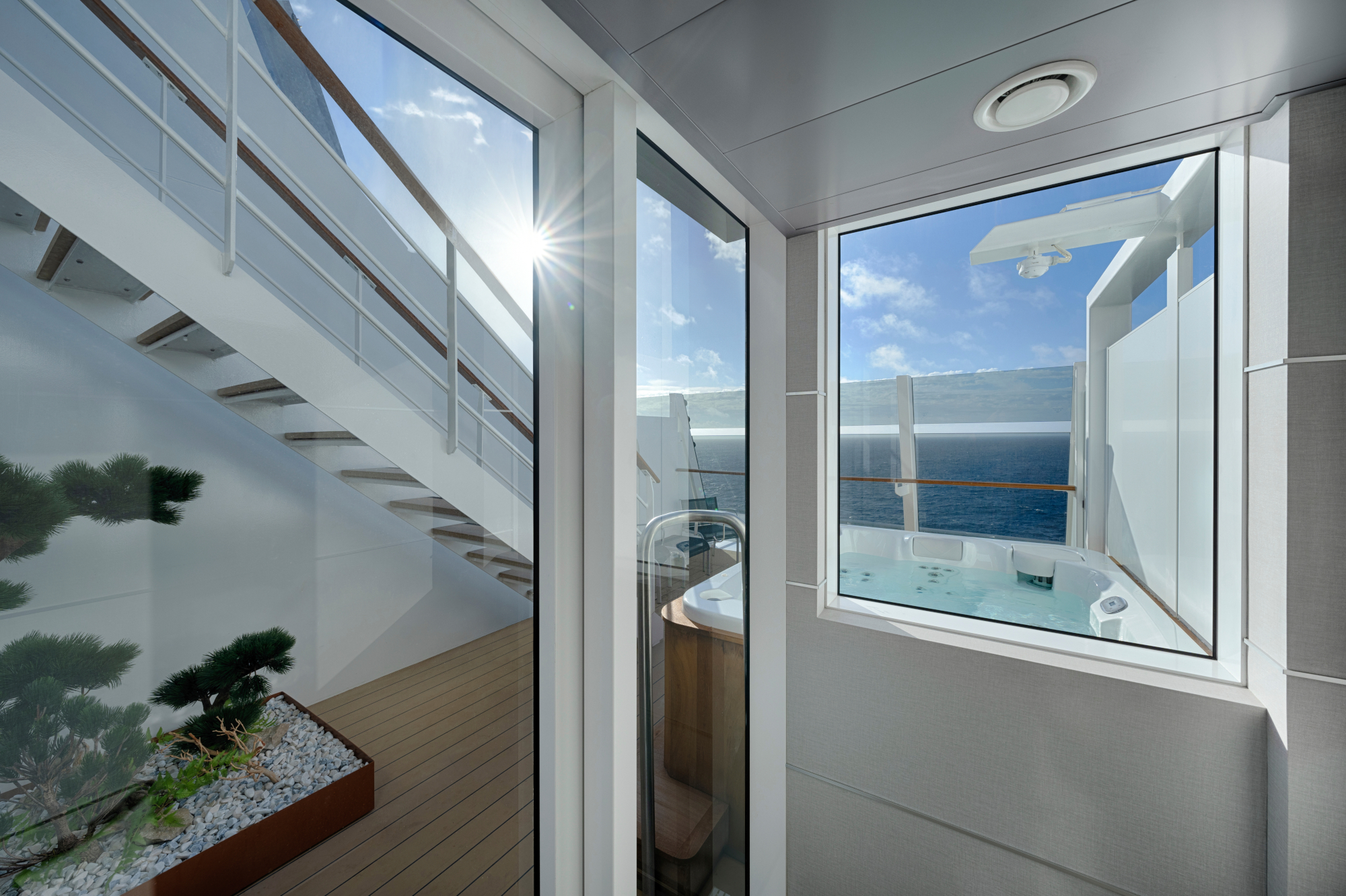 MyCruise MSC World-Europa Kahytter Suite YJD,YCD4